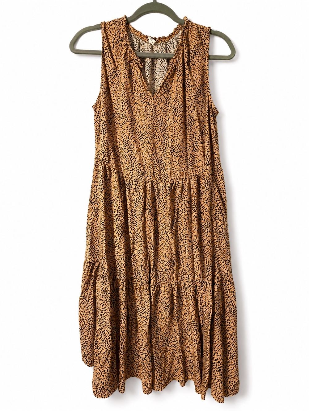 Old Navy Sleeveless Tiered Dress in Tan and Black Animal Print